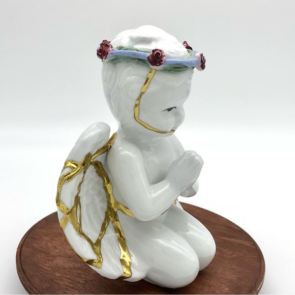 Kintsugi Angel Kneeling Praying Porcelain Cherub Gold Crack Personal Growth Gift - Picture 10 of 11